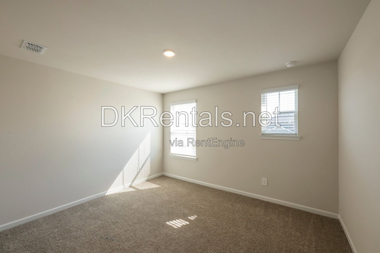 327 Valley Oak Drive property image