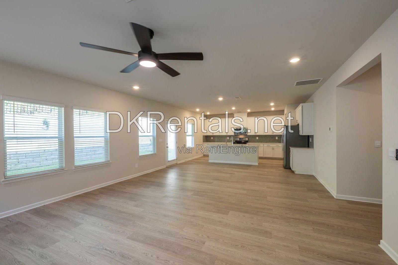 327 Valley Oak Drive property image