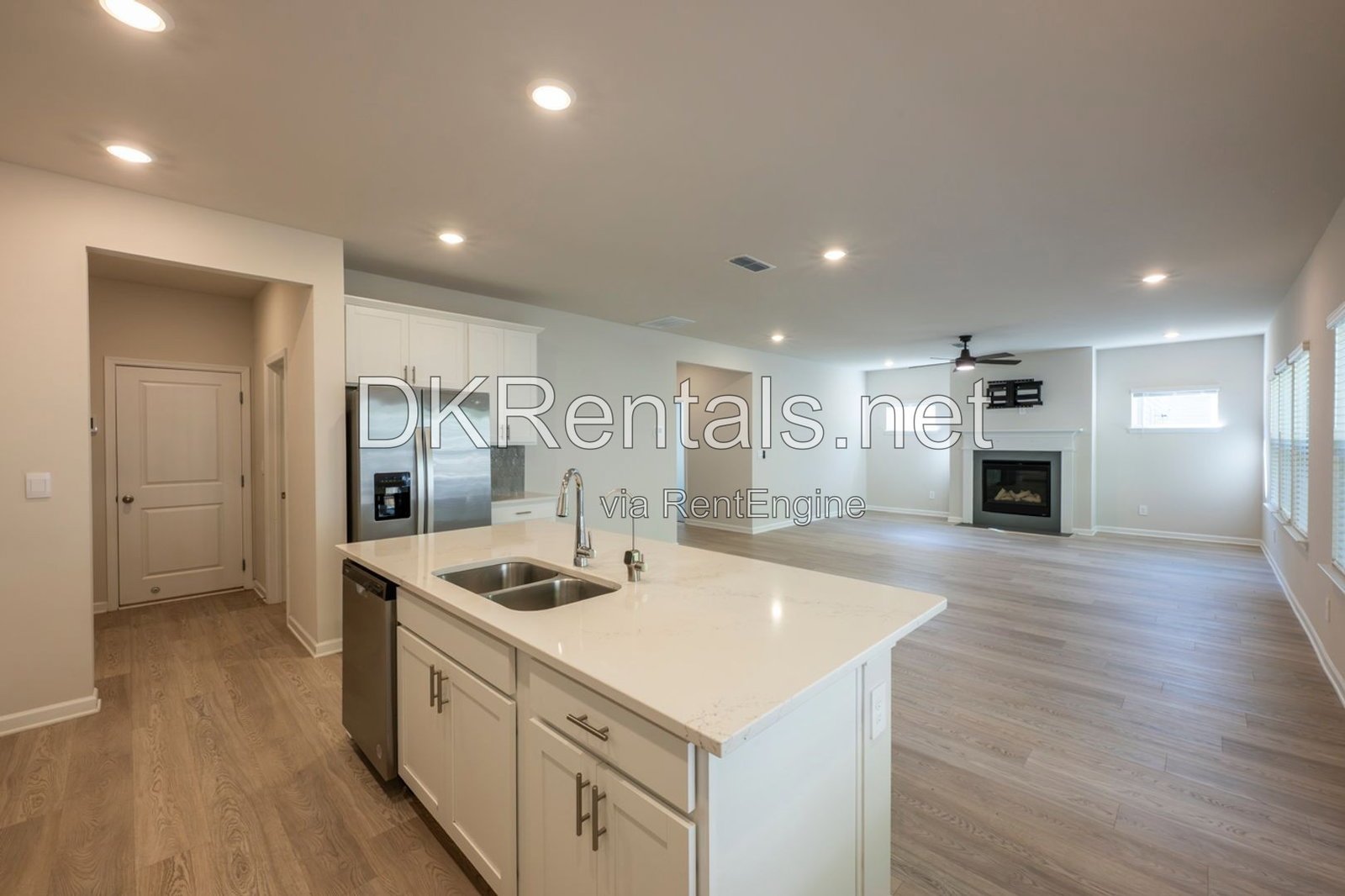 327 Valley Oak Drive property image