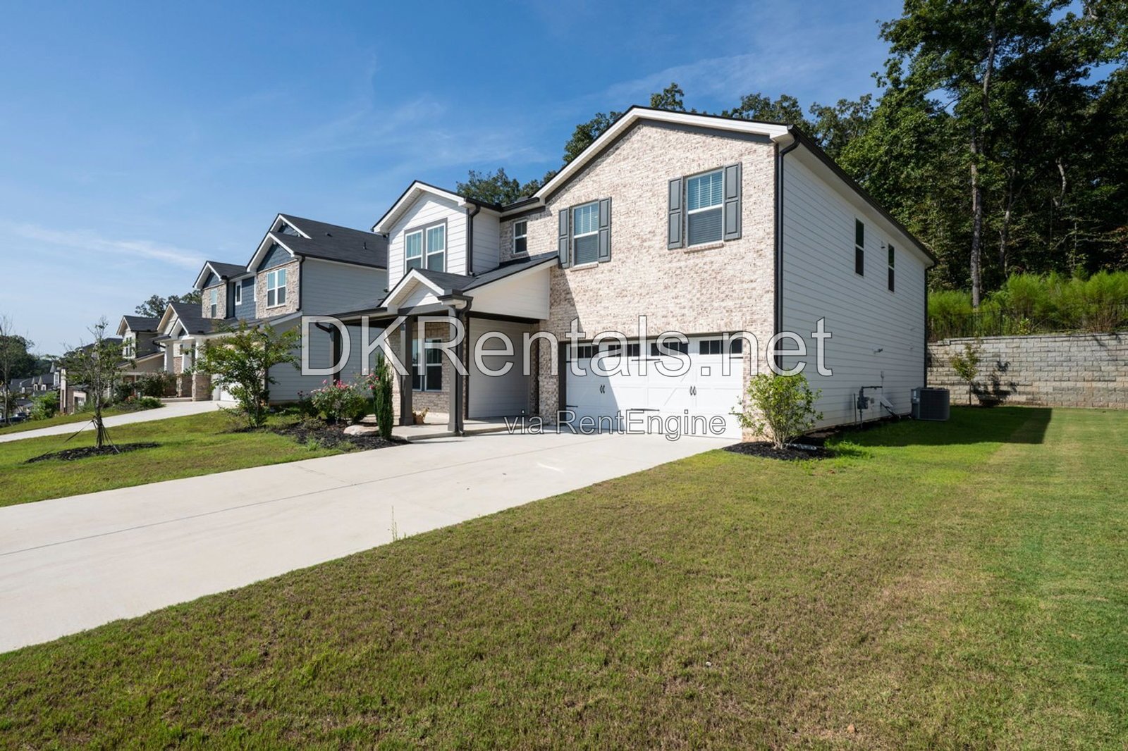327 Valley Oak Drive property image