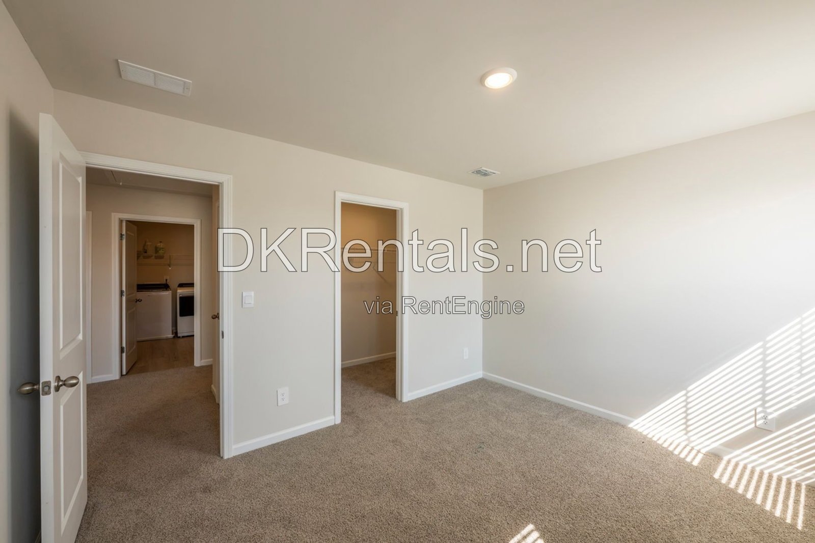 327 Valley Oak Drive property image