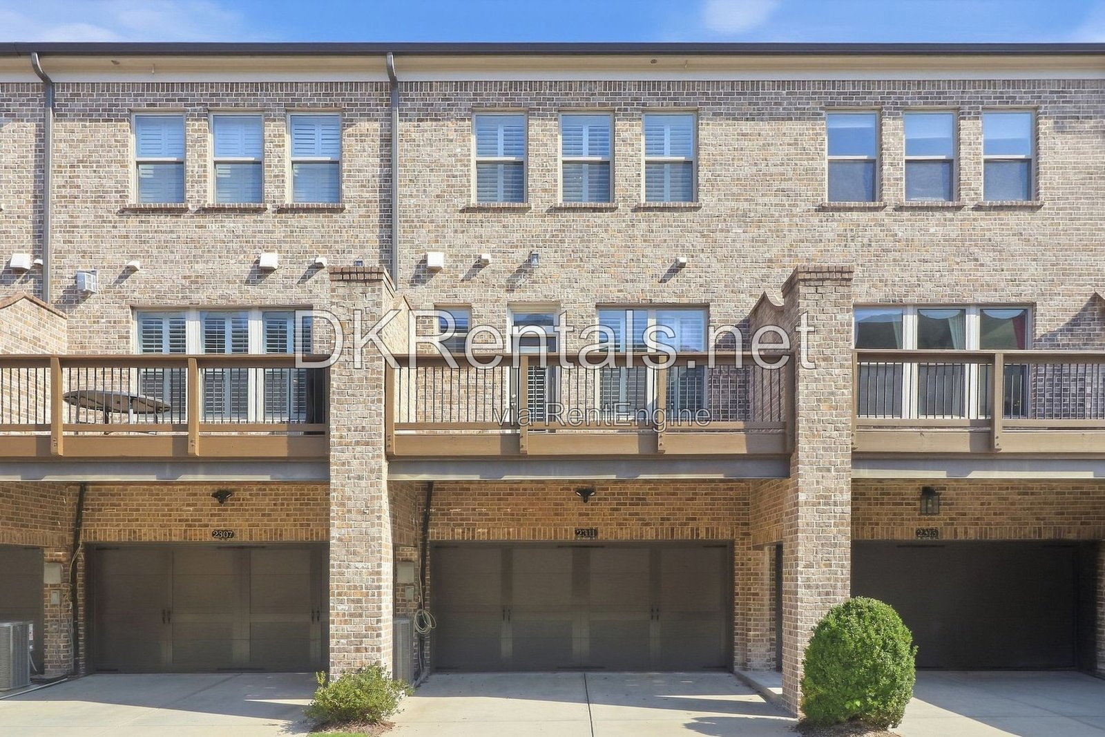 2311 Mclean Chase property image