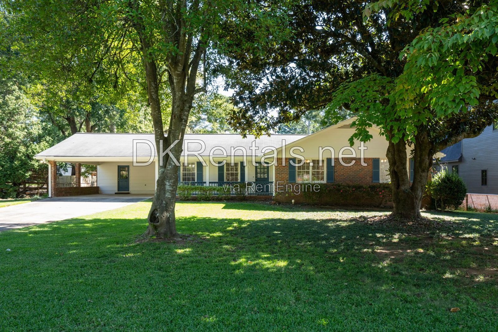 Renovated house in Alpharetta cu-de-sac property image