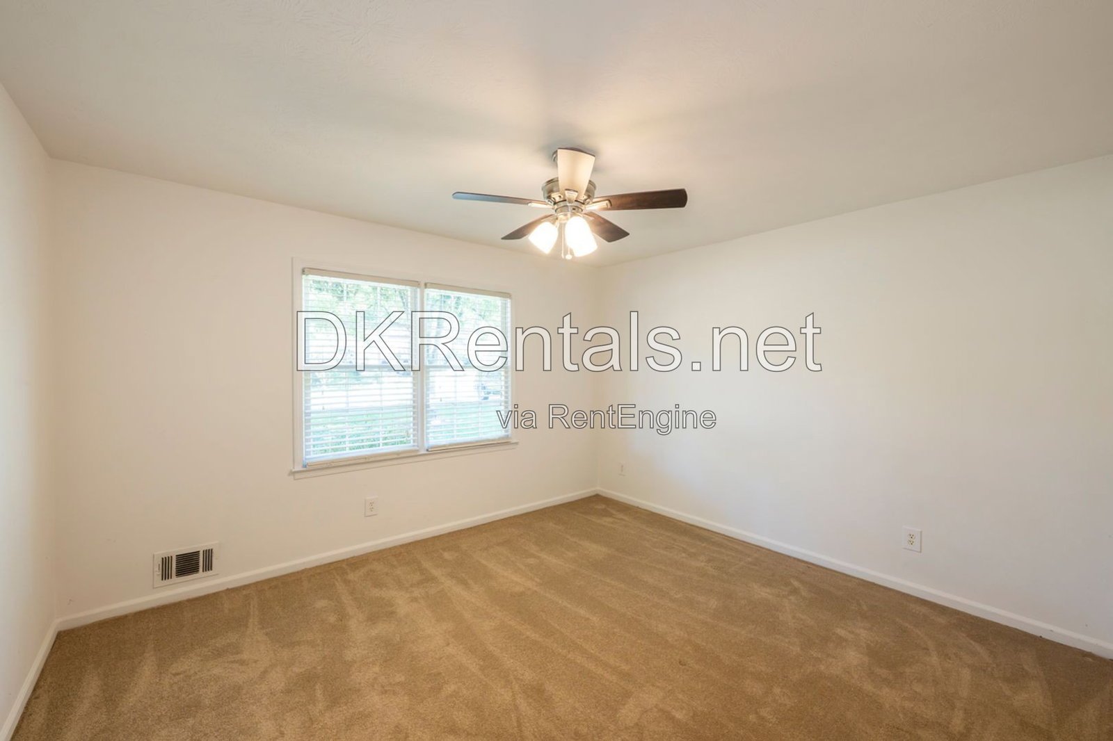 Renovated house in Alpharetta cu-de-sac property image