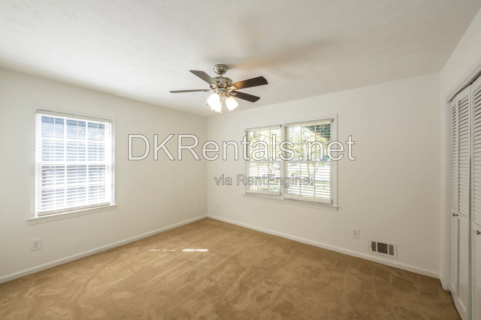 Renovated house in Alpharetta cu-de-sac property image